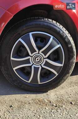 Хэтчбек Renault Clio 2007 в 