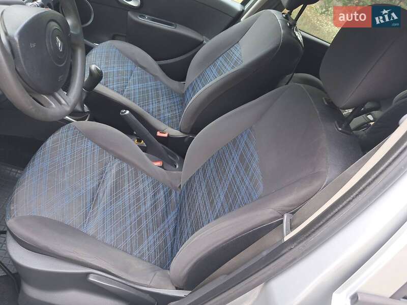 Хэтчбек Renault Clio 2007 в Харькове