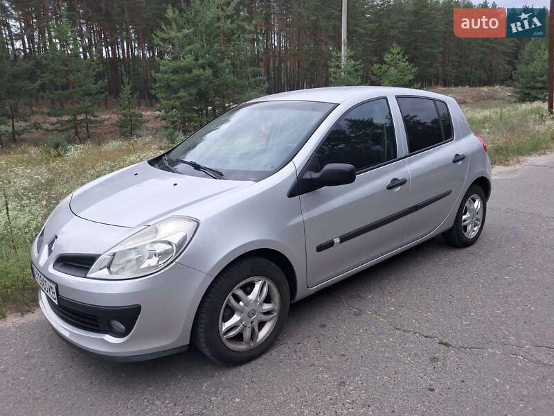 Хэтчбек Renault Clio 2007 в Харькове