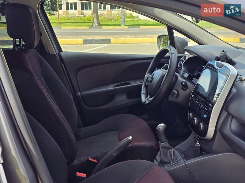 Универсал Renault Clio 2015 в Киеве
