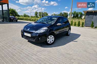 Хэтчбек Renault Clio 2012 в 