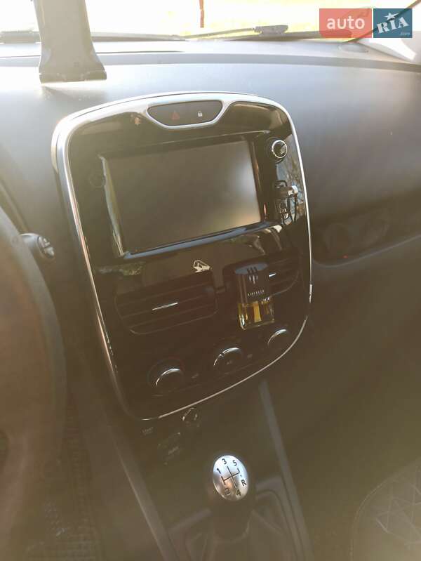 Универсал Renault Clio 2015 в Херсоне