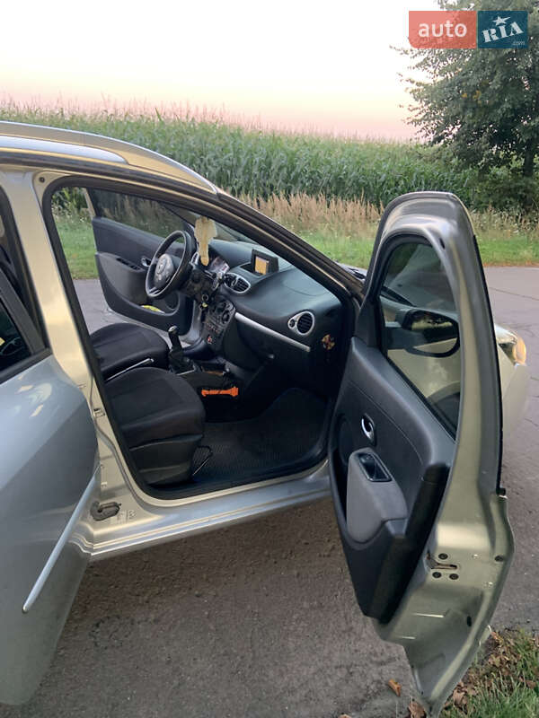Универсал Renault Clio 2012 в Ровно