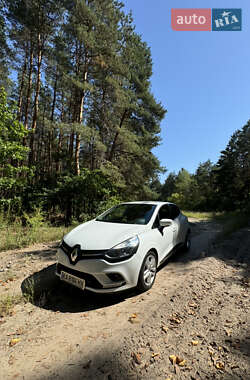 Хэтчбек Renault Clio 2016 в 