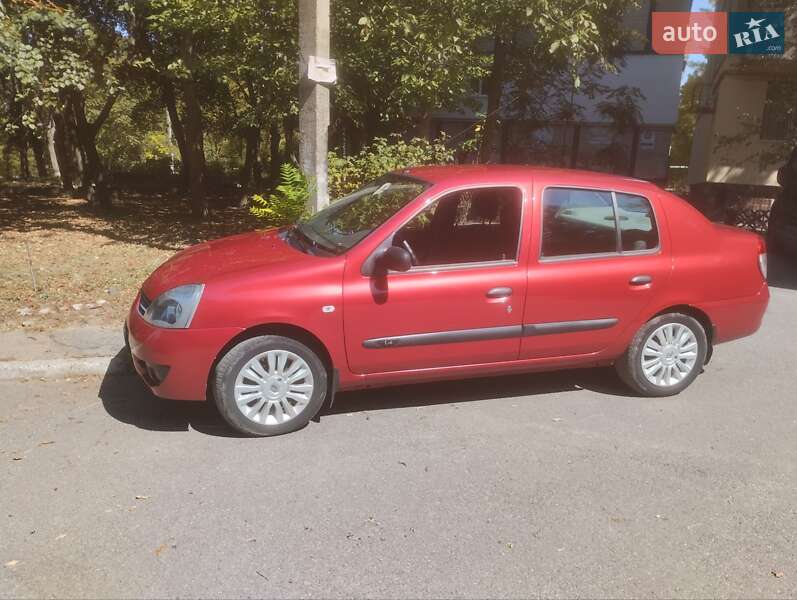 Седан Renault Clio 2007 в 