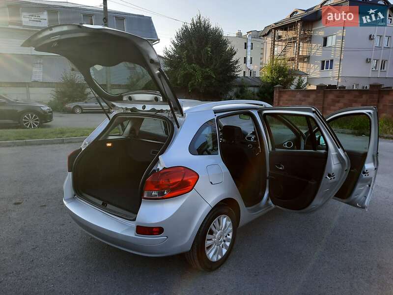 Универсал Renault Clio 2009 в Ровно фото 15 Универсал Renault Clio 2009 в Ровно