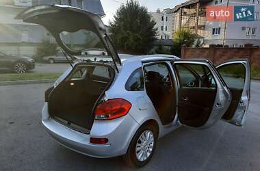 Универсал Renault Clio 2009 в 