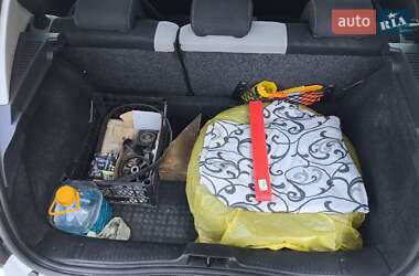 Хэтчбек Renault Clio 2012 в 