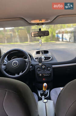 Универсал Renault Clio 2008 в 