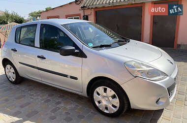 Хэтчбек Renault Clio 2009 в Новомосковске