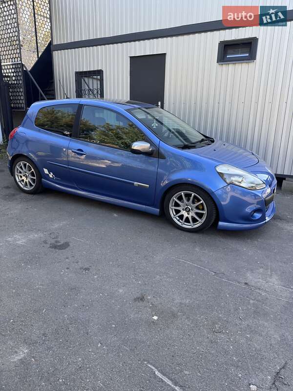 Хэтчбек Renault Clio 2009 в 