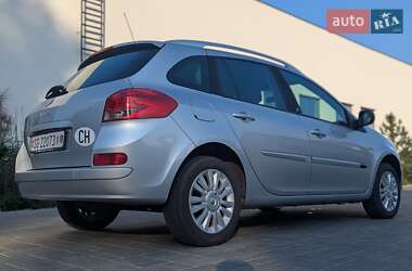 Универсал Renault Clio 2011 в 