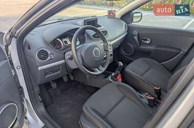 Универсал Renault Clio 2011 в 
