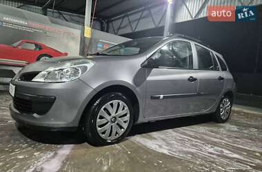 Хэтчбек Renault Clio 2009 в 
