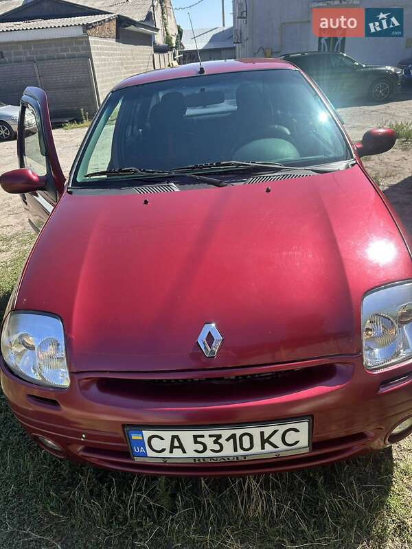 Хэтчбек Renault Clio 2001 в Черкассах