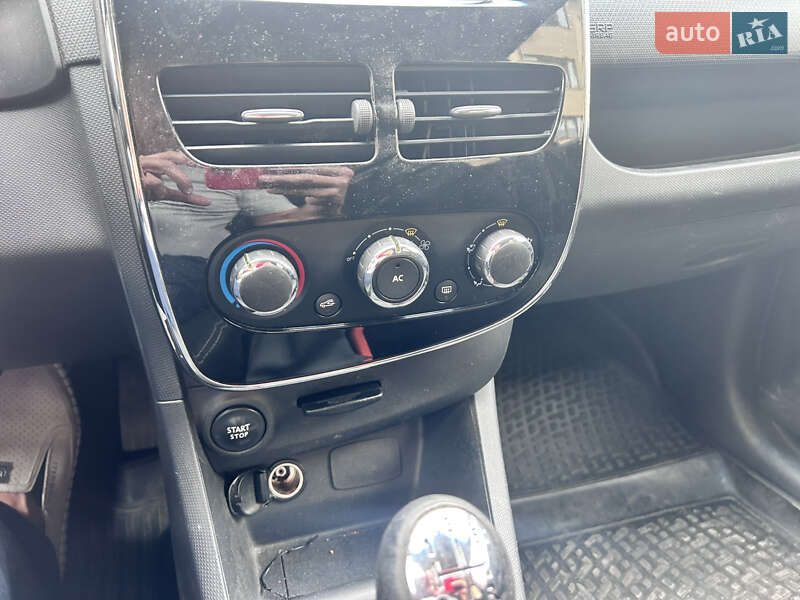 Хэтчбек Renault Clio 2013 в Львове