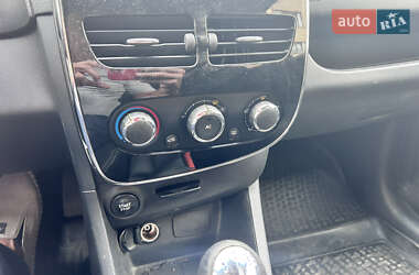 Хэтчбек Renault Clio 2013 в 