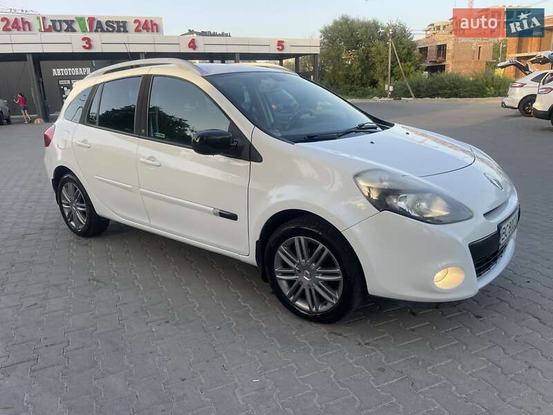 Универсал Renault Clio 2011 в Львове