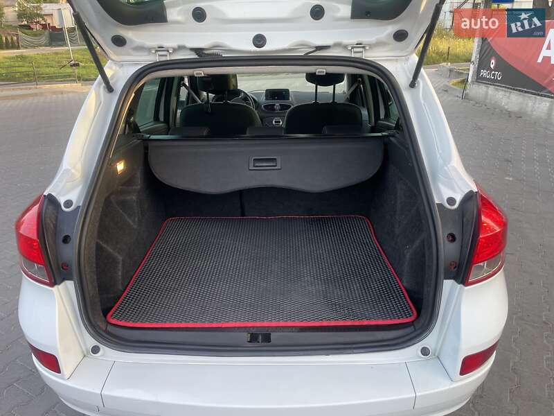 Универсал Renault Clio 2011 в Львове