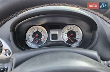 Хэтчбек Renault Clio 2011 в 