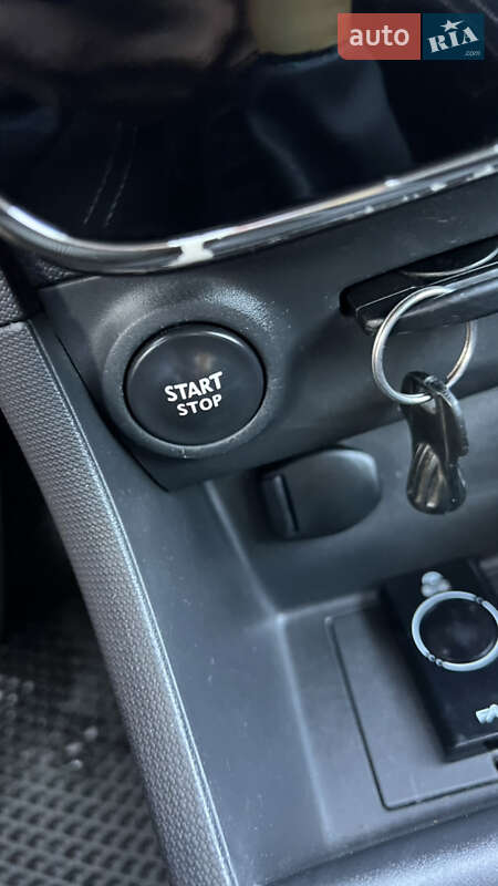 Универсал Renault Clio 2014 в Ровно фото 19 Универсал Renault Clio 2014 в Ровно