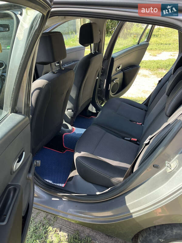Универсал Renault Clio 2012 в Чернигове фото 6 Универсал Renault Clio 2012 в Чернигове