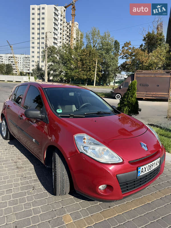 Хэтчбек Renault Clio 2009 в Харькове фото 3 Хэтчбек Renault Clio 2009 в Харькове
