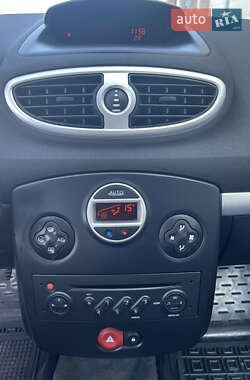 Универсал Renault Clio 2007 в 