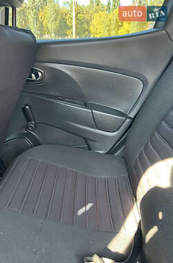 Хэтчбек Renault Clio 2014 в 