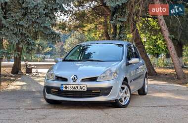Хэтчбек Renault Clio 2008 в Раздельной