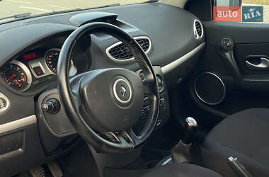 Универсал Renault Clio 2007 в 