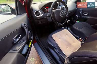 Хэтчбек Renault Clio 2007 в 