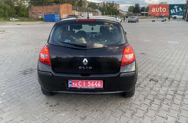 Хэтчбек Renault Clio 2008 в 