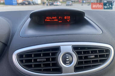 Хэтчбек Renault Clio 2008 в 