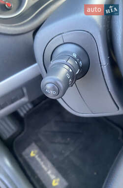 Хэтчбек Renault Clio 2008 в 