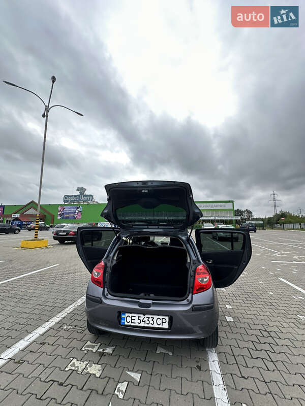 Хэтчбек Renault Clio 2007 в Черновцах