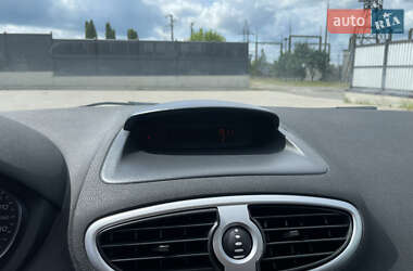 Хэтчбек Renault Clio 2008 в 
