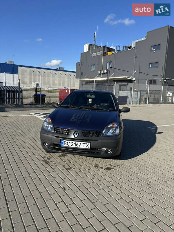 Хэтчбек Renault Clio 2003 в Львове