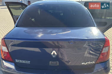 Хетчбек Renault Clio 2003 в 