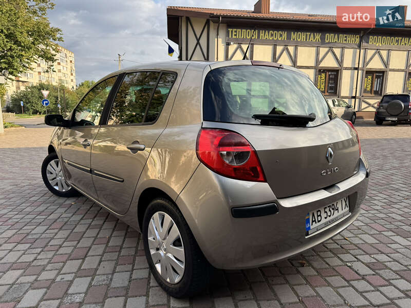 Хетчбек Renault Clio 2008 в Рівному
