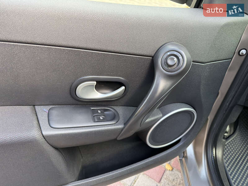 Хетчбек Renault Clio 2008 в Рівному