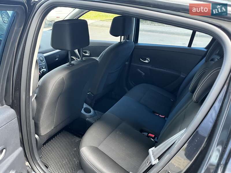 Хэтчбек Renault Clio 2011 в Коломые фото 8 Хэтчбек Renault Clio 2011 в Коломые