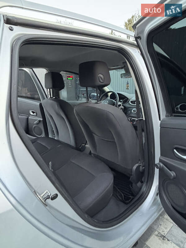 Универсал Renault Clio 2007 в Шепетовке фото 13 Универсал Renault Clio 2007 в Шепетовке