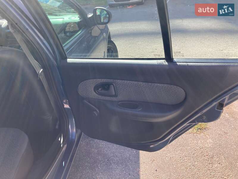 Хэтчбек Renault Clio 2011 в Киеве