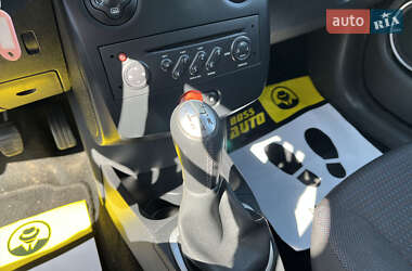 Хэтчбек Renault Clio 2008 в 