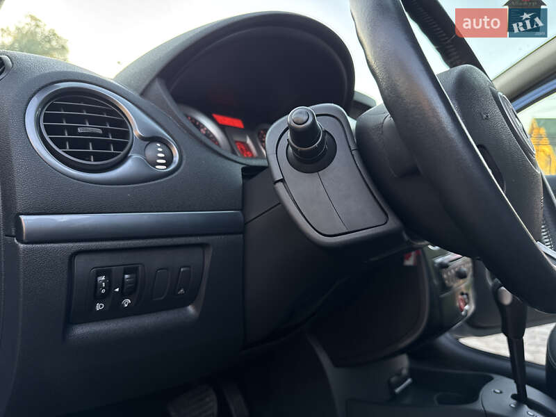 Универсал Renault Clio 2009 в Самборе