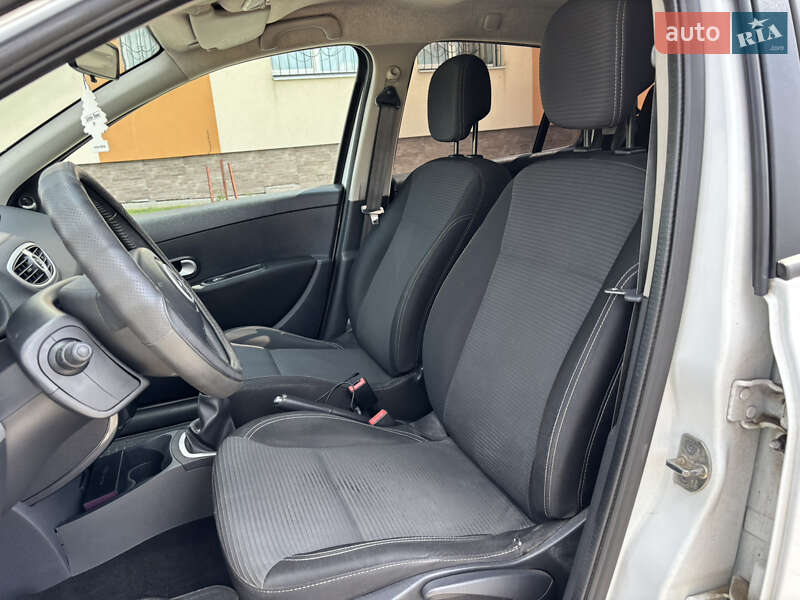 Универсал Renault Clio 2012 в Львове