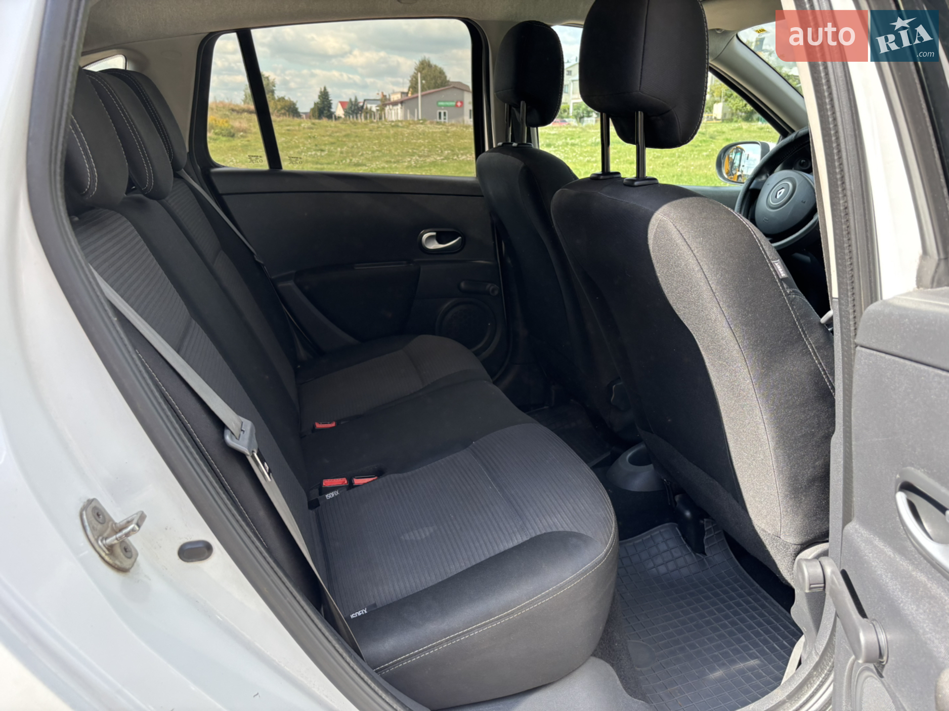 2012 Renault Clio - мініатюра 32