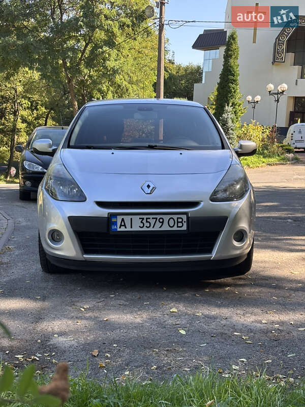 Хэтчбек Renault Clio 2011 в Киеве