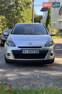 Хетчбек Renault Clio 2011 в 